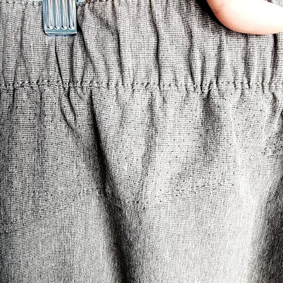 Huk Journey Gray Performance Quick-Drying Women's Cuffed Pants Size M  New - Picture 13 of 14